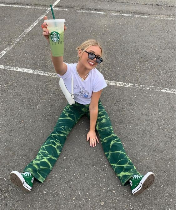 well, well, well... look who finally decided to show up. 
✨hello Friday✨