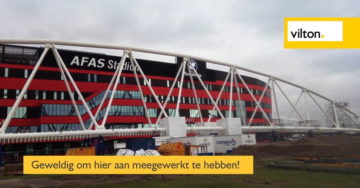 viltonbv's tweet photo. Hijsen van de megatruss op het #AFAS Stadion van #AZ: Trots om hier aan meegewerkt te hebben door #advisering, #productie en #levering van #unieke #glijopleggingen: Uniek #maatwerk én door ons uitgewerkt in #BIM https://t.co/BJ7fLRym3o
