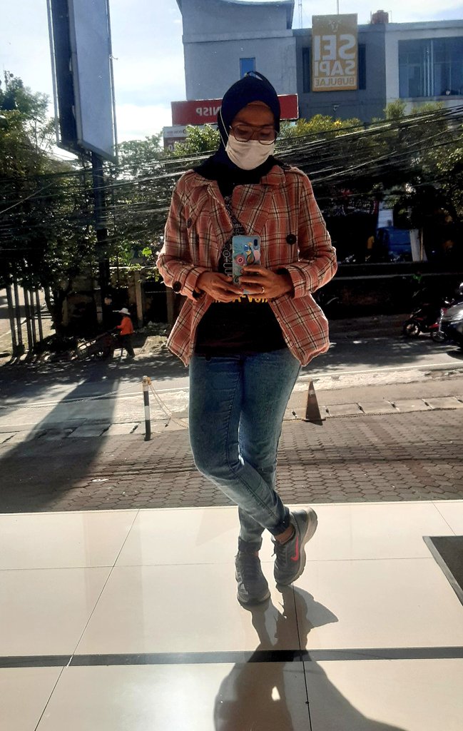 dhinny andriany tweet media