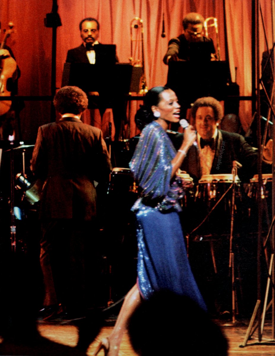 archivealive tweet media