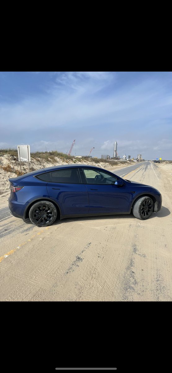 Tallgudge's tweet image. One year ago today I took ownership of this remarkable Y, 18,248 miles later I am still astonished by its quickness, agility, range, beauty, ease of use, and just all around fun! Thanks @elonmusk this really is the “funnest” thing I’ve ever owned hands 🙌 down!!!