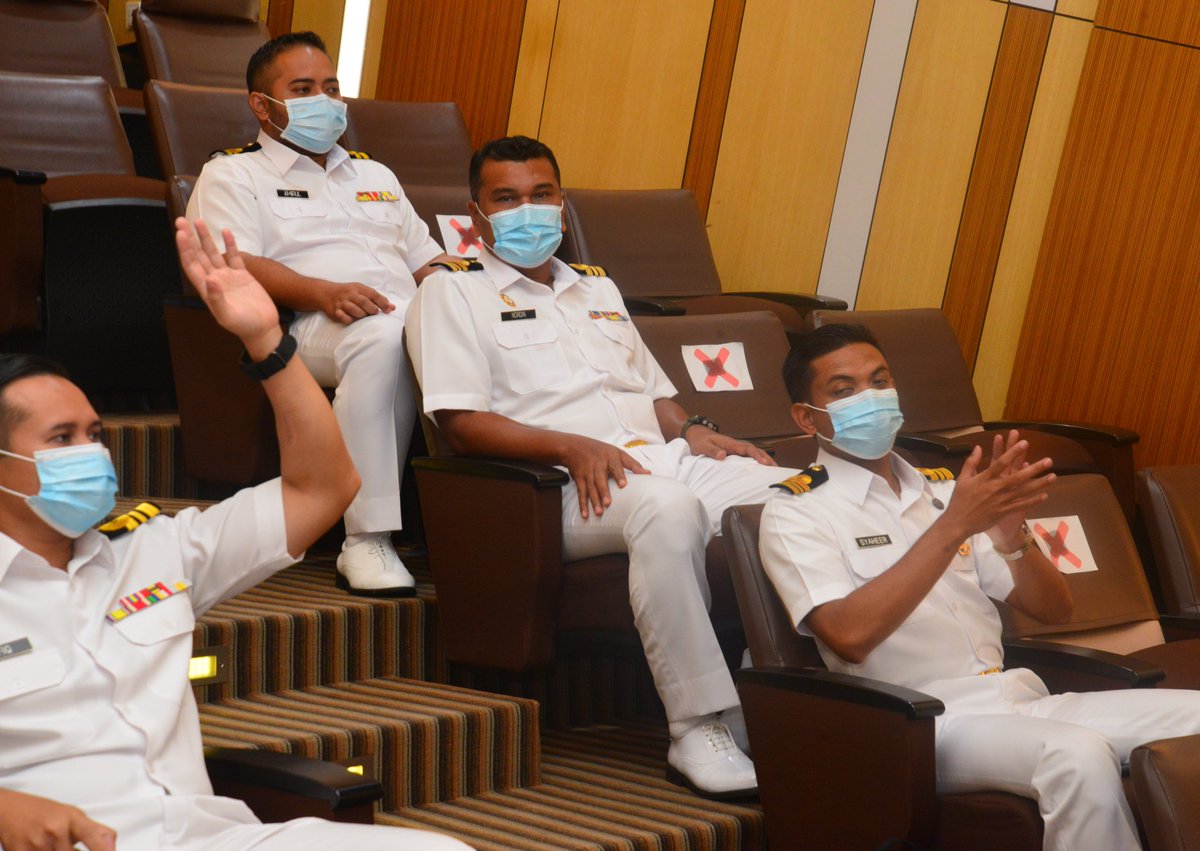 kdsi_1's tweet photo. “Ready,Responsive,Resourceful”

A rousing talk by Rear Admiral Dato’ Pahlawan Affenddy bin Suhaimi, Assistant Chief of Staff Materiel to participants of the Supply Officer Advanced Course 6/21 on what it takes to be a credible supply officer.  
@tldm_rasmi 
@MPPL_TLDM 
@m_norizal https://t.co/7ii07Yt1P1