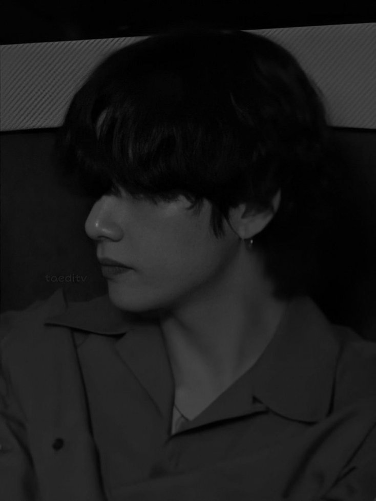 taelstae1's tweet photo. This boy #taehyung https://t.co/gwvUR2UtFd