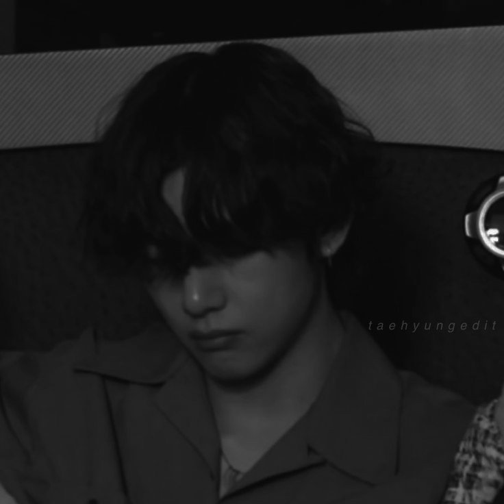 taelstae1's tweet photo. This boy #taehyung https://t.co/gwvUR2UtFd
