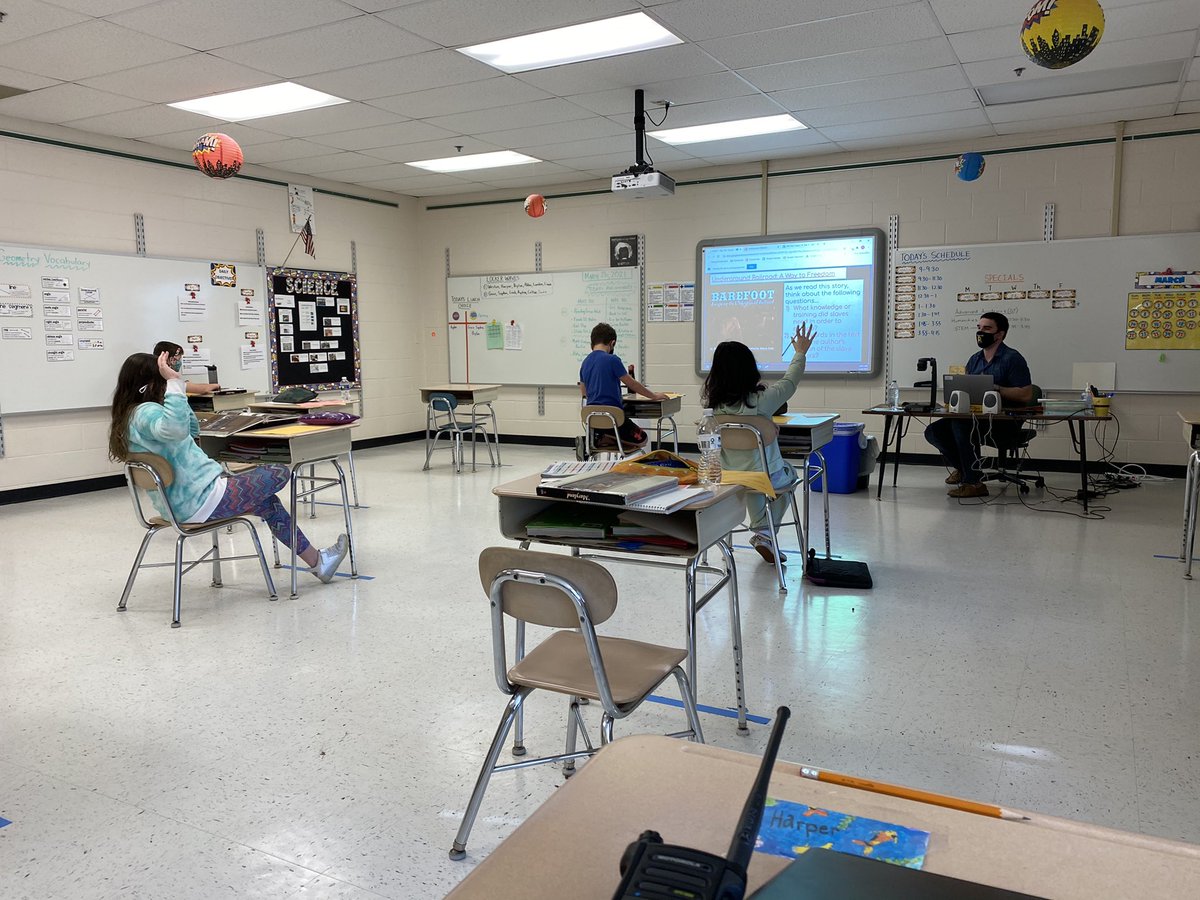 CCPS_MESMustang's tweet photo. Happy Friday #TeamMightyMustangs! Mr. Belfont takes his 4th grade students on a historical journey as they learn about the Underground Railroad! Learning about MD history is powerful & important! Go out, learn, & explore MD history! #WeLoveMES #MightyMustangStrong https://t.co/l2Ee8K2Xu8