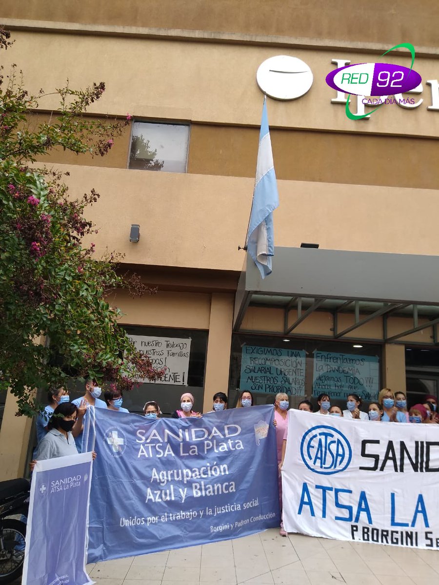 RED92cadadiamas's tweet photo. 📍🥼 #AHORA | #LaPlata | #Ipensa | #Sanidad |
👉Trabajadores de IPENSA (4 y 59, La Plata) se suman al paro de Sanidad, en reclamo de una recomposición salarial para el sector. https://t.co/HzpiO5s1dg