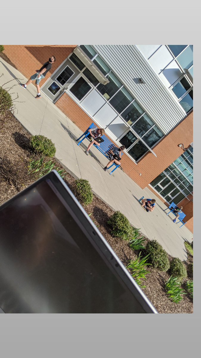 LexSpade30's tweet photo. Teaching is a bit different this year. 16 of us on Zoom at home and the rest trying to enjoy the beautiful day at ODS. Our new normal.❤️ https://t.co/LBGyLHHDJQ