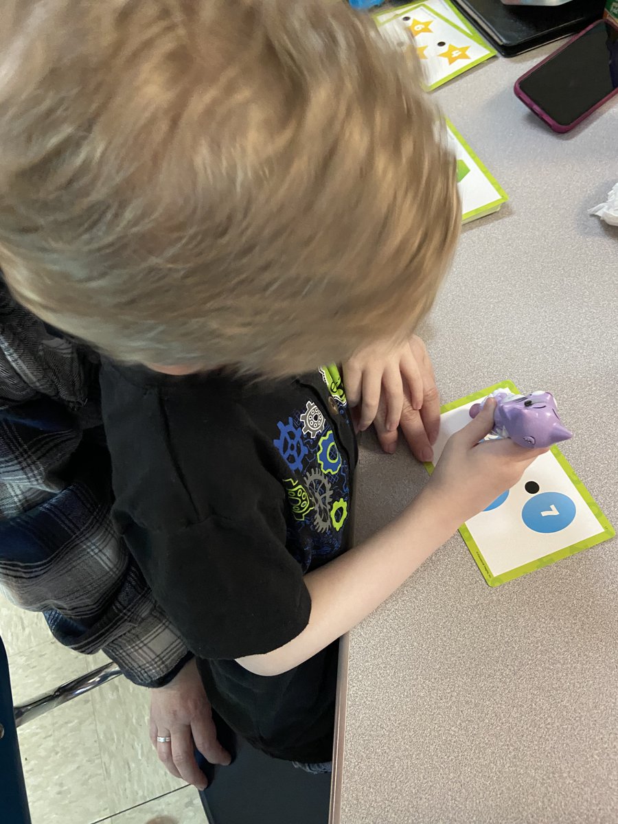Ashbar76's tweet photo. Learning can be fun with the Hot Dots we just got. Thanks @LisaVentura9 and @leslicrawford  for getting our wish list. @howellprincipal @rhowellap #BuzzWorthy https://t.co/L9SmYODNKc