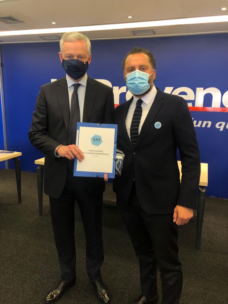 .<a href="/laprovence/">La Provence</a> a accueilli ce matin dans ses murs <a href="/BrunoLeMaire/">Bruno Le Maire</a> et convié différents acteurs de l’économie régionale dont le #SAE.
<a href="/CedricAngelone/">Cedric Angelone</a>, notre Co-Président, a ainsi eu l’occasion d’échanger directement avec lui.