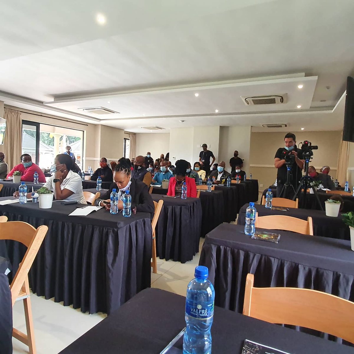 AK_MediaMan's tweet photo. #Eshowe loved being in your hood today. A big shout out to the staff and management of #AloeLifestyleHotel a great place to stay if you in the region. Another sucessful #TravelWithPurpose #SMME workshop delivered #KZN #NorthernKZN #RuralTourism #VTSD #ShareSouthAfrica https://t.co/VPQBwTLJ2a