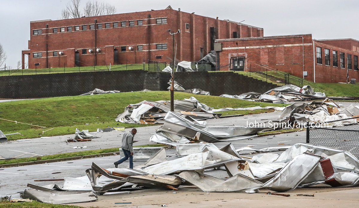 johnjspink's tweet photo. UPDATE: 1 dead as ‘catastrophic’ storm slams Coweta- https://t.co/SQaUUWV4er #Coweta #Newnan https://t.co/VRkYvRgcpe