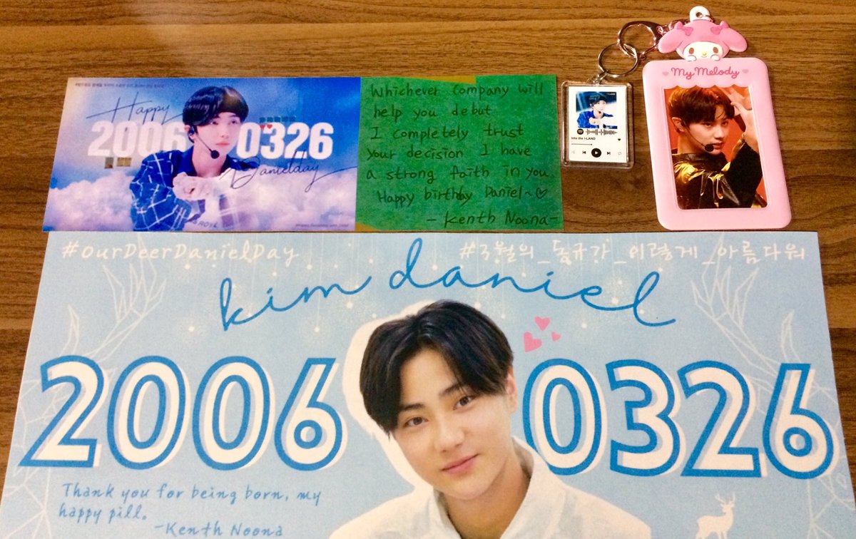 uriteunteuni's tweet photo. Please pardon my ugly handwriting, I poured my heart out to express my feelings but words are not enough

#3월의_동규가_이렇게_아름다워
#OurDeerDanielDay https://t.co/OpayFfweu7