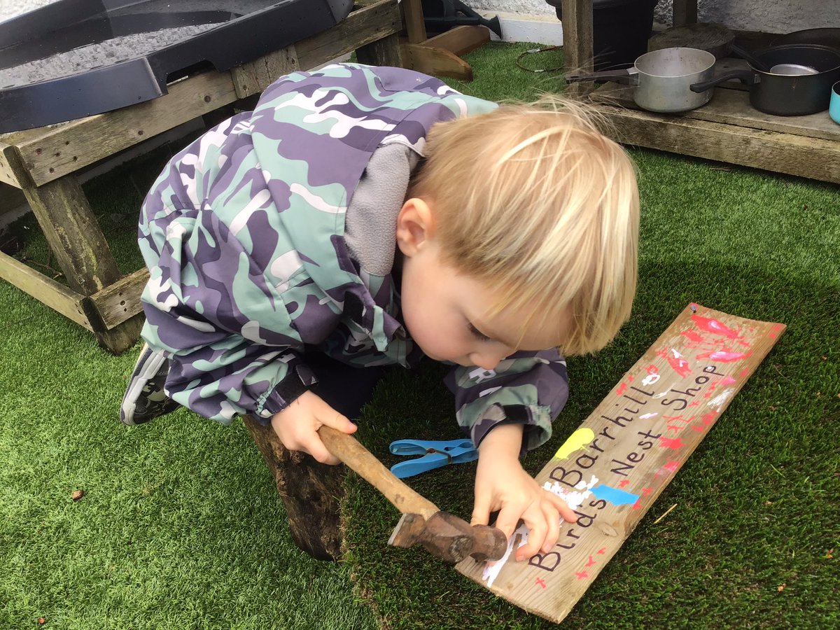 BarrhillPrimary's tweet photo. Grand opening today! Barrhill EYC Bird’s Nest Shop - all feathered friends welcome! We looked at different birds nests, decided which materials we’d need, went out collecting them then displayed them in our ‘shop’....with a few extra tasty treats for our visitors 🐦🐣🐤 https://t.co/xv8BLNVuUR