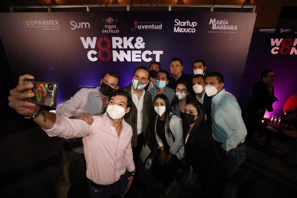 manolojim's tweet photo. #Saltillo es una de las ciudades de México con mayor recuperación de empleos y mejor reactivación económica. 
Ayer cerramos el día en sesión de networking “Work&amp;Connect” con jóvenes empresarios y emprendedores. https://t.co/D9CDn1c47v