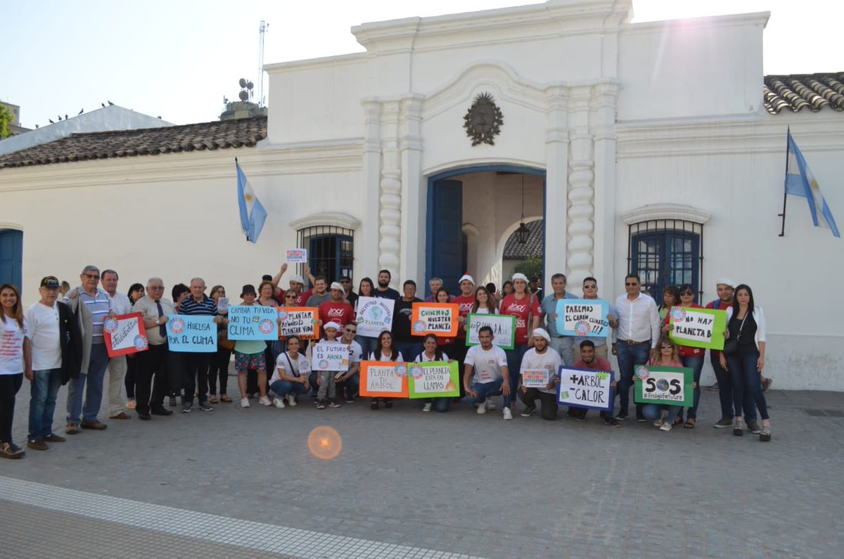 Claritapv2's tweet photo. #26marzo #DiaMundialDelClima Fecha que nos ayuda a reflexionar acerca de su importancia.
El Clima está cambiando; es por eso que tenemos que realizar acciones concretas para mejorar la vida de nuestro Planeta.
@ArgentinaOds
#Obj13
#ClimateCrisis https://t.co/5hN8OsaeMj