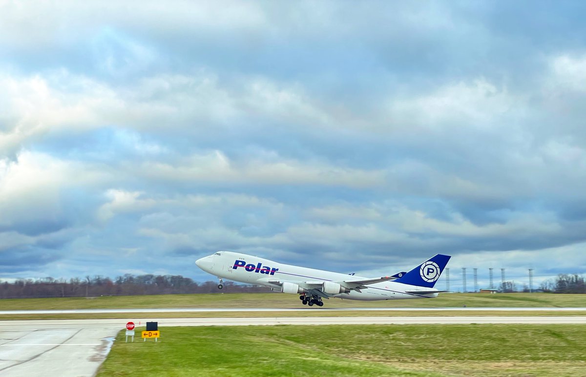 CVGairport's tweet photo. It never gets old: the magic moment when you first lift off! ✨ 

#CVGnext #airporttwitter #avgeek #cargo #planespotting https://t.co/st2hv4Xzvp