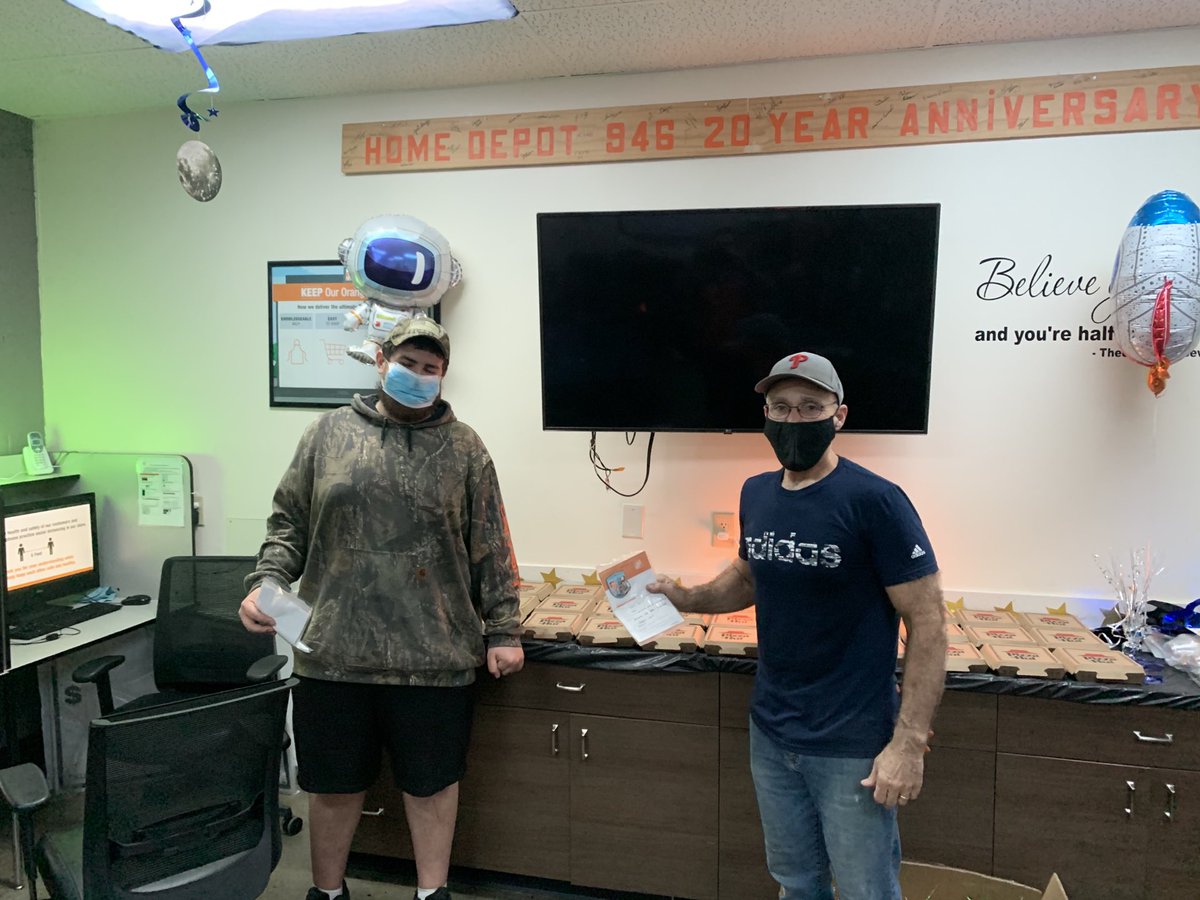 thecava4's tweet photo. Great night spent with our night partners! Thank you for moving mountains. ⁦@wilkie_cindy⁩ ⁦@rosas2821⁩ @JennNJM⁩ ⁦@mccormick138⁩ #njmsuccesssharing https://t.co/ppDaDLHfne