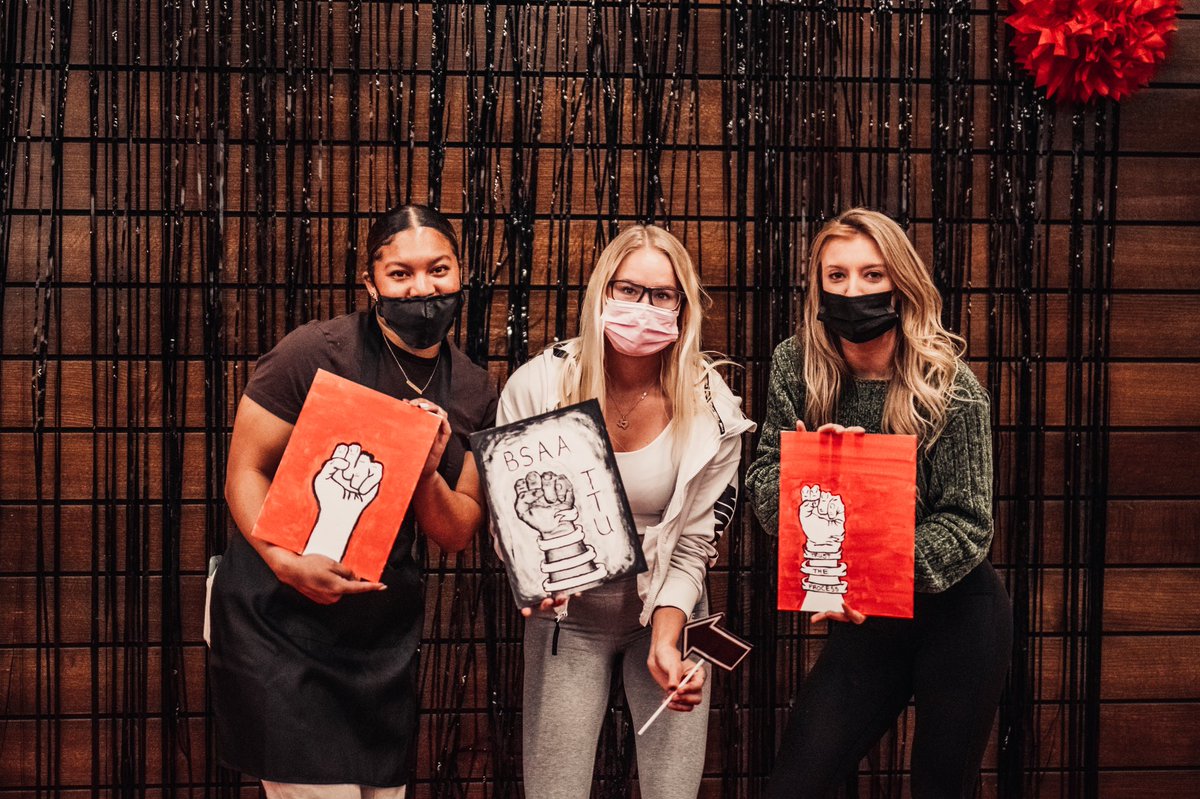ttu_bsaa's tweet photo. We would like to thank everyone again for attending our sip &amp; paint event!🎨 We hope you all had a great time, I know we did! #wreckem⚫️ https://t.co/16ajYfzcid