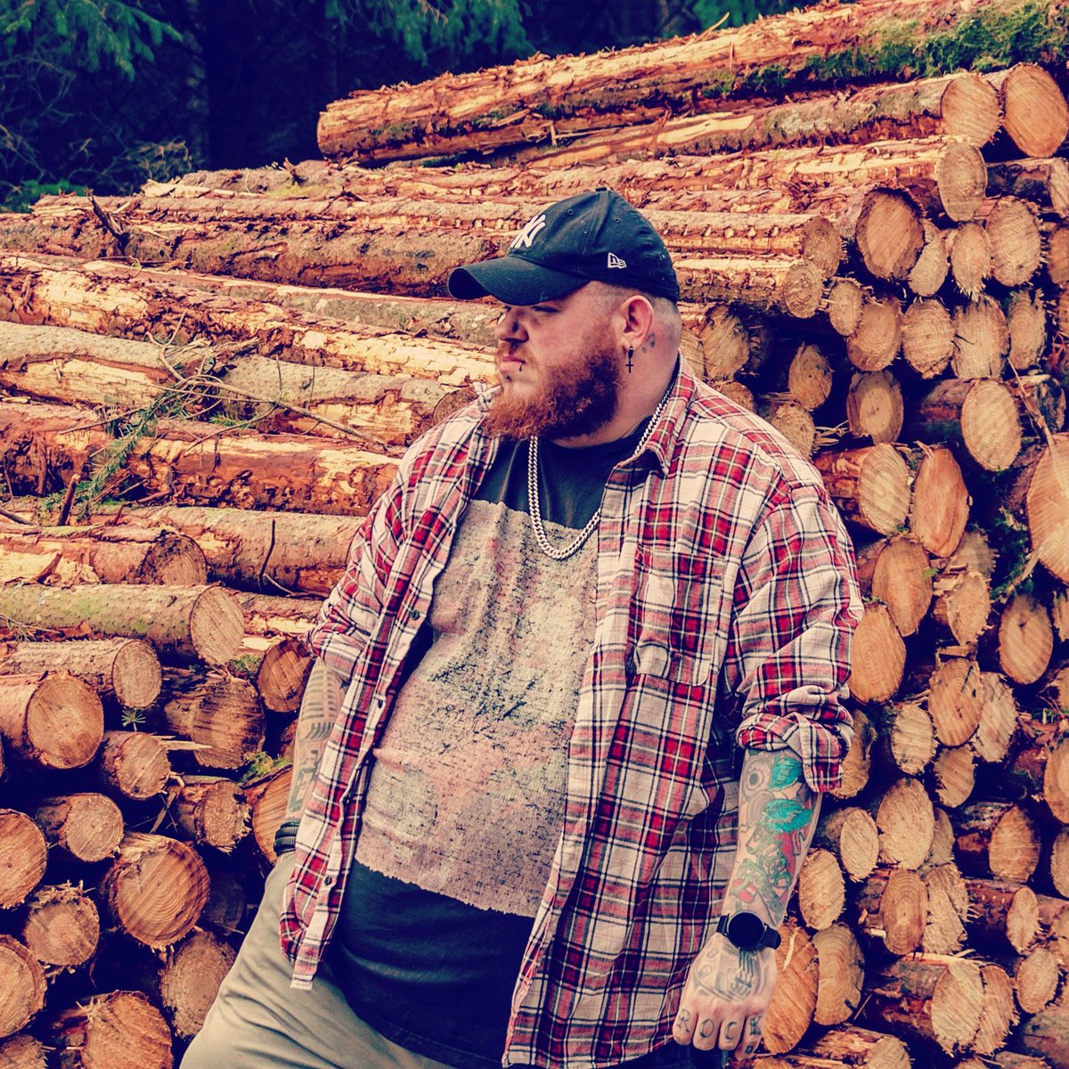 CunninghamaTony's tweet photo. Embracing this country boy I'm supposed to be 😂
#CountryHumans #countryboy #picoftheday #NFLDraft #bigboy #beardaddy #musicians #countrymusic https://t.co/Itwogkux8T