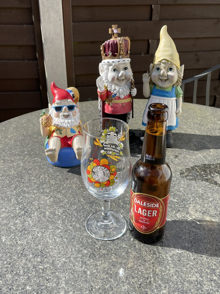 Lockdown mates having a <a href="/DalesideBrewery/">Daleside Brewery</a> Lager!! #NoRulesForGnomes