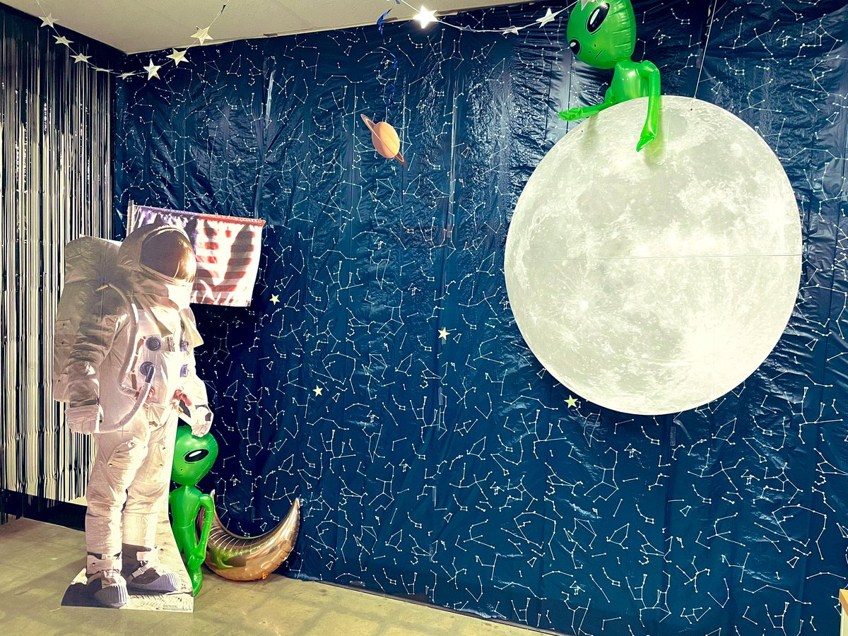 bridgetanne27's tweet photo. Happy Success Sharing 1250!! You are all OUT OF THIS WORLD!!! #1250proud #successsharing2021 #d277 #space https://t.co/D46eOEimiT