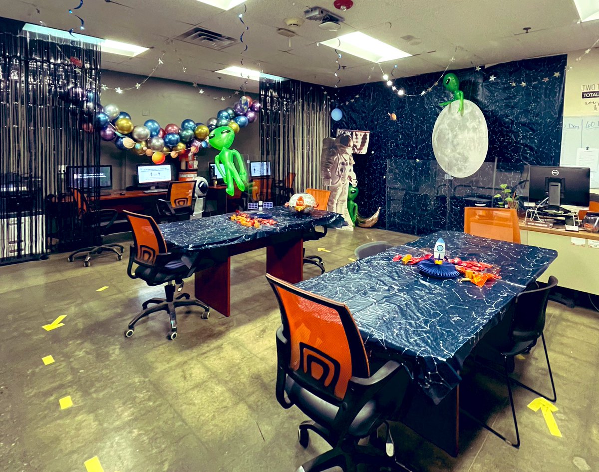 bridgetanne27's tweet photo. Happy Success Sharing 1250!! You are all OUT OF THIS WORLD!!! #1250proud #successsharing2021 #d277 #space https://t.co/D46eOEimiT