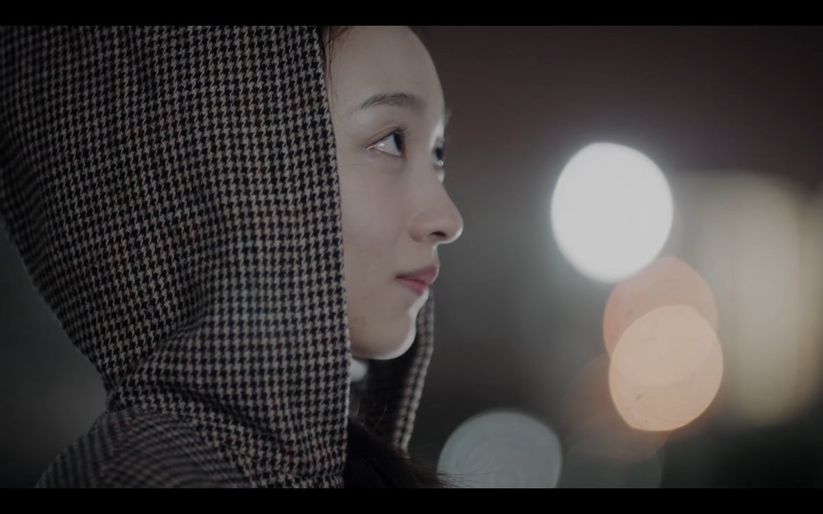 Lalalandrama_'s tweet photo. This scene gave me a warm feeling. The two of them were even cute together. 
Ouyang  won everyone's heart💛

#LovelyUs #SilveryLi #LiXing https://t.co/If9w5tgjcX