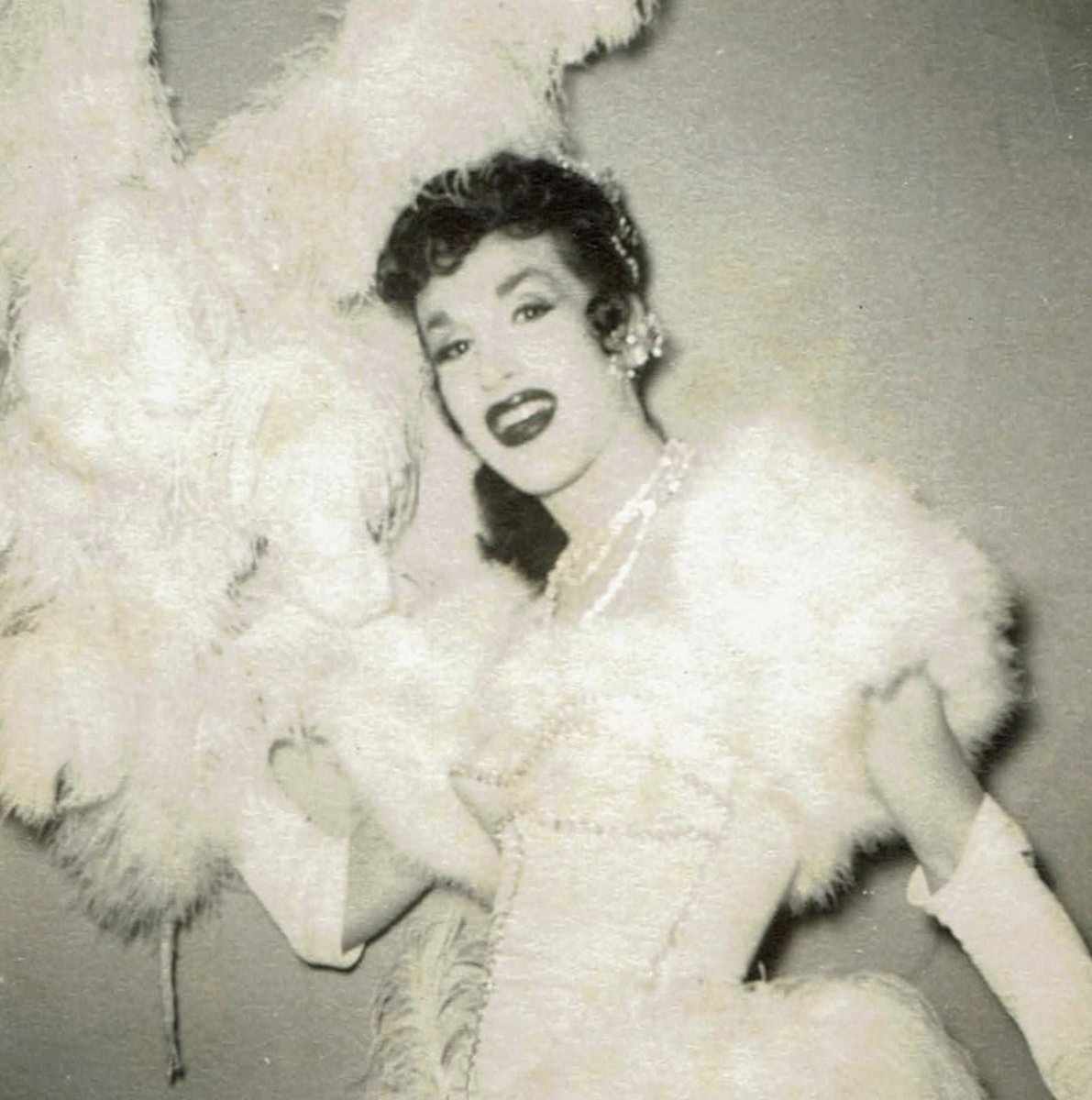 Smithyshere's tweet photo. In #queerhistory &amp; before #DragRace many amazing, brave lives left no record, but thanks to Reno’s letters &amp; detective work of directors #MichaelSeligman &amp; @jentiexiera, #dragqueens of #1950s are revealed in #PSBurnThisLetterPlease in all their fabulousness @psbtlp @BFIFlare 🏳️‍🌈 https://t.co/Z9tH2SsC15
