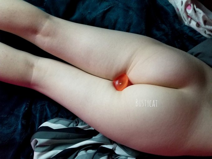 1 pic. Sometimes I just leave the dildo in for a little bit after orgasm https://t.co/UdmVvk9cY5