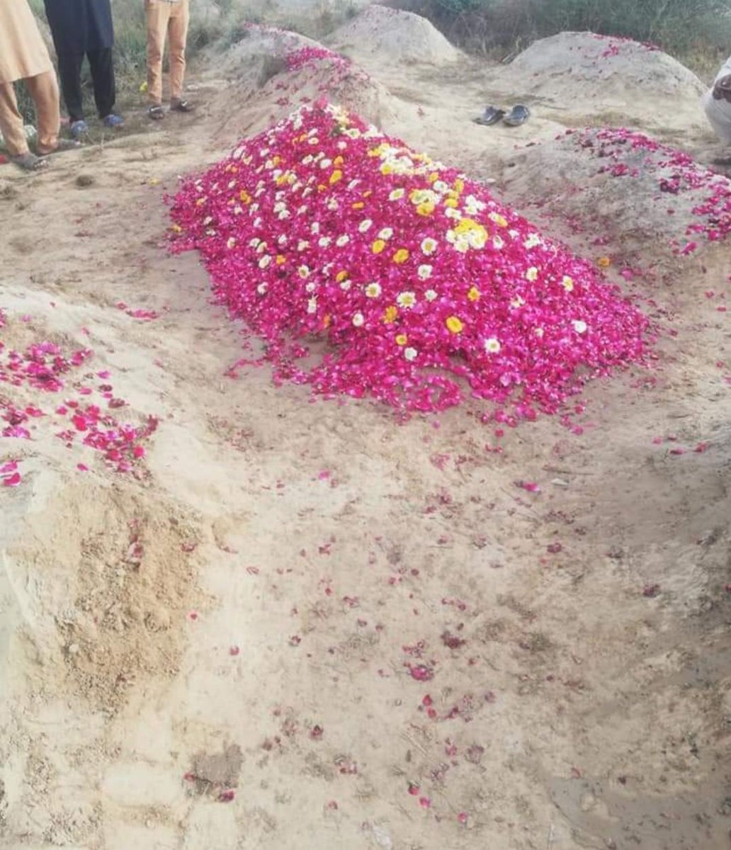 Walishyy's tweet photo. Tumhari har manzil asaaan hou, tumhe har lamha har karwat jannat aur sakoon naseeb hou. Tumhe insaaaf bhi milega aur sakoon bhi. 
#justiceforjawad https://t.co/g6VUqTNQiz