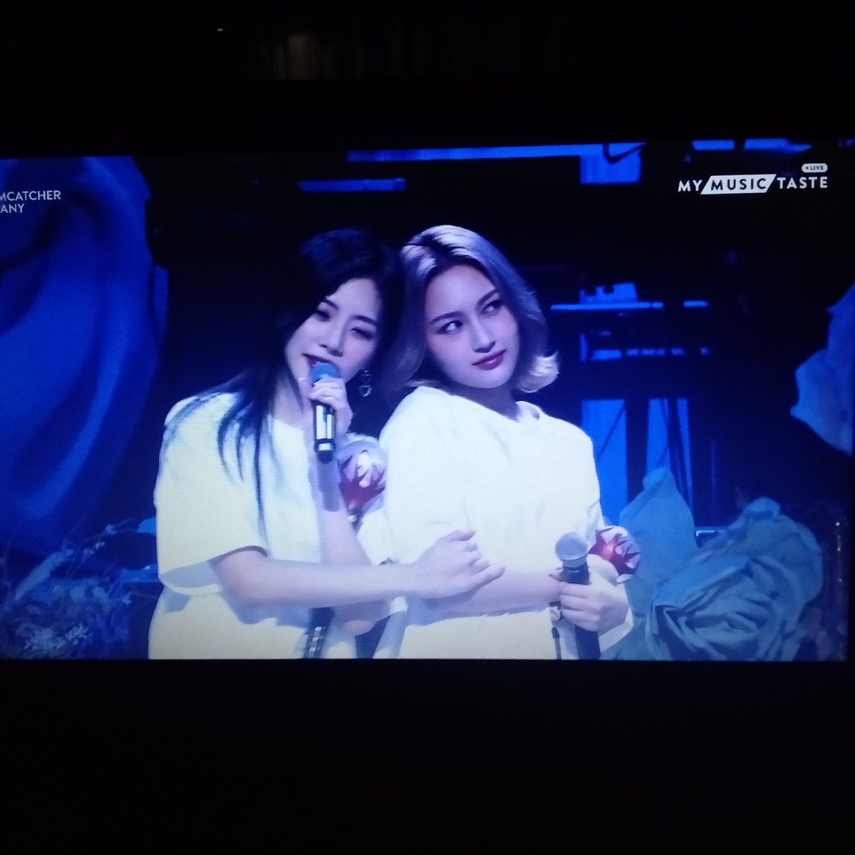 teatreesoap's tweet photo. Over The Sky SingJi 

#Dreamcatcher #드림캐쳐 
#CROSSROADS #Utopia 
#DREAMCATCHER_ACOUSTIC 
#Dreamcatcher_Crossroads 
#CrossroadsUtopia https://t.co/SndKfaCuHf