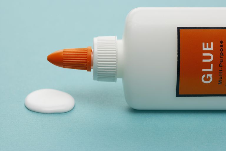 RobZondervan's tweet photo. #FractureFriday A new review on what may be the future (or at least a part of it) of #fracture treatment: 
Bone Adhesives
https://t.co/FilVVAJSDJ
@ORSsociety @isfrfractures #TweetTheTib https://t.co/ptkeYoozeV