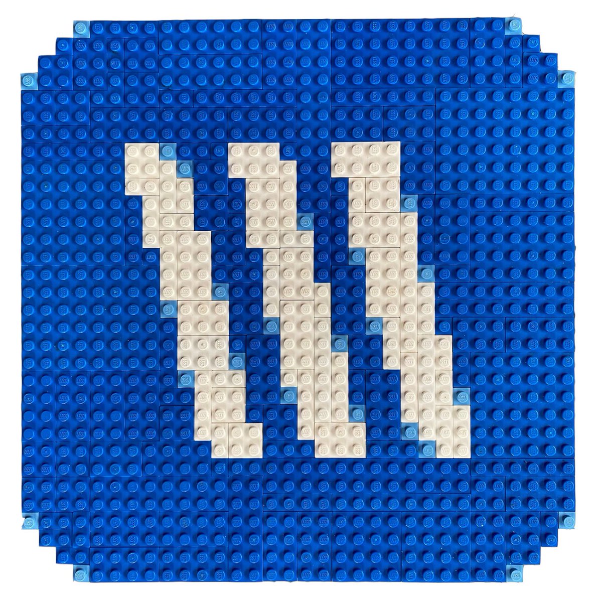 micromail's tweet photo. Happy Friday Everyone! We love the Micromail logo so much that Michael created it in #Lego

And who said @LEGO_Group was just for fun.

#Logoinlego https://t.co/AaGx81sReM