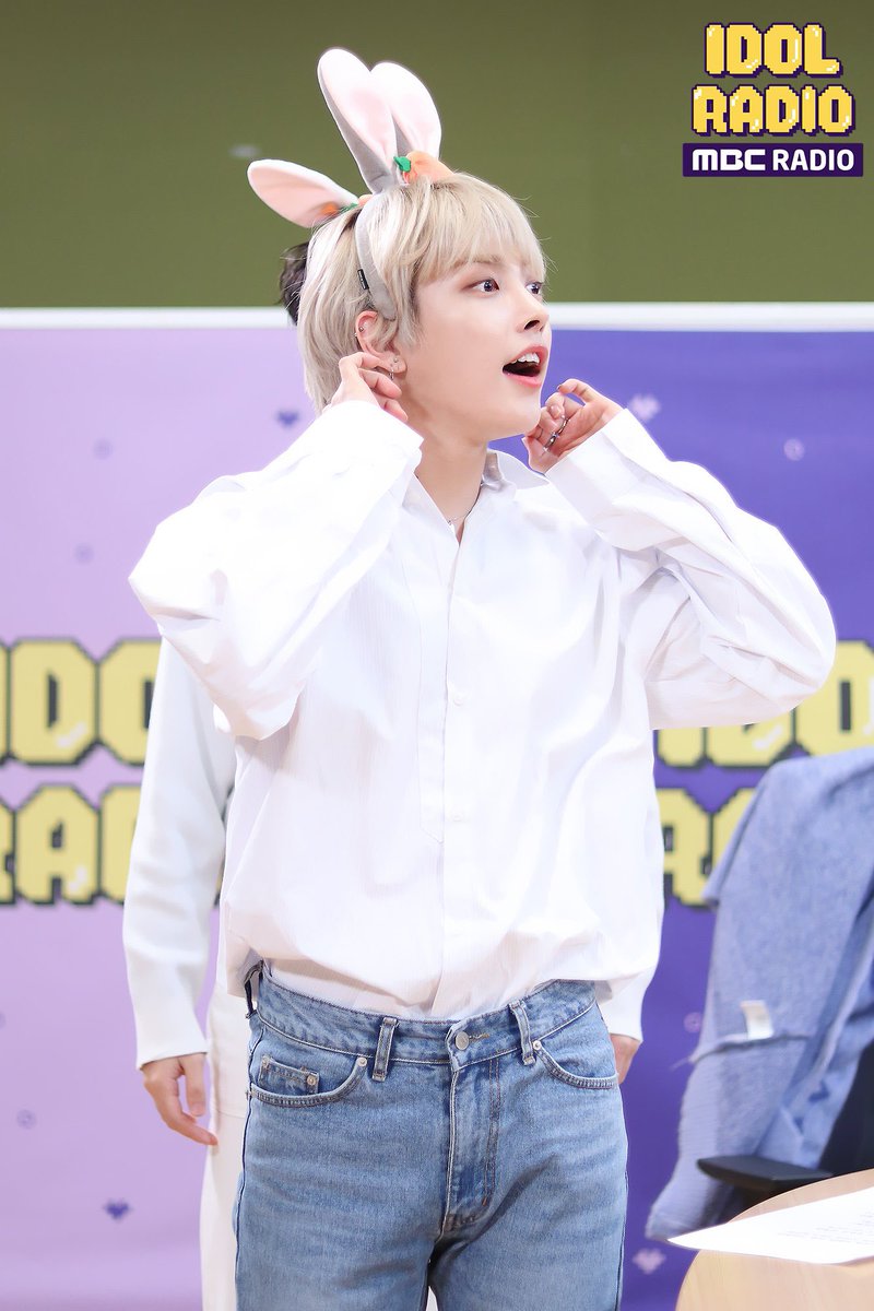 timeto_KHJ's tweet photo. [200327] idolradiokorea

#에이티즈 #ATEEZ #홍중 #hongjoong https://t.co/WKSKwWlNek