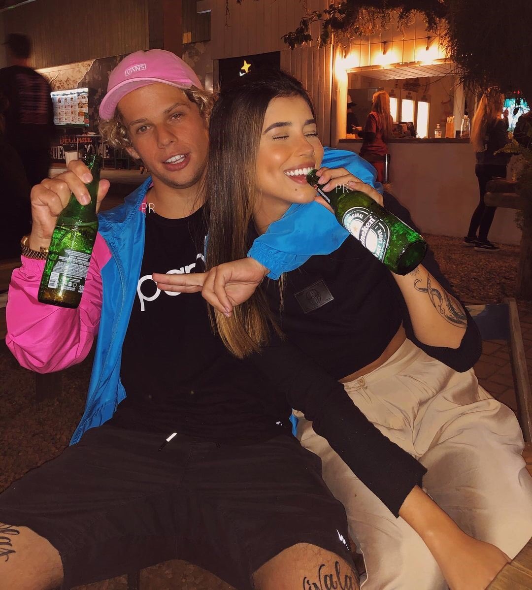 florescerfk's tweet photo. 📬🌷 Para: @luashaw 
Amor da minha vida, deixa de birra. Tô morrendo de saudade. Cê é a melhor pessoa, a melhor amiga do mundo! Te amo 💙 https://t.co/qXIazN1wew