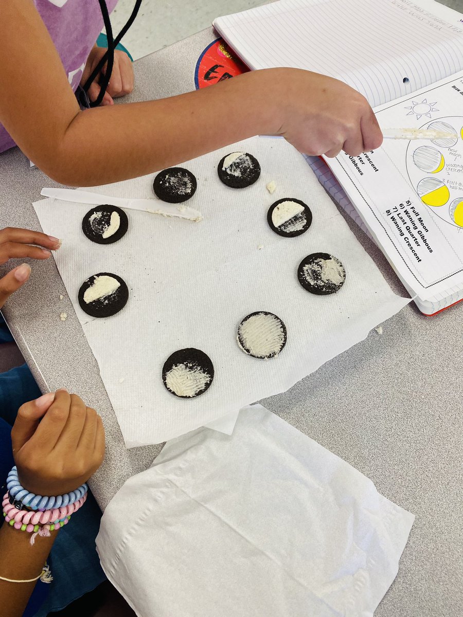 LeadWithJM's tweet photo. Learning science is yummy and fun. We look forward to our Friday projects in my class. #science #STEM #HISD #hisdscience #sci https://t.co/wyy3NOL4PD