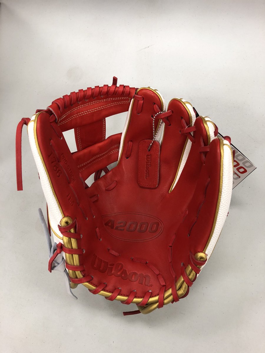 Wilson A2000 Glove of the month @WilsonSportingG