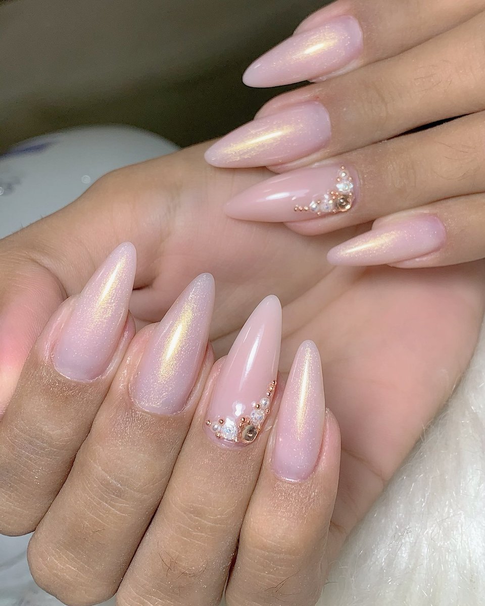 nailsdeluxojp's tweet photo. Qual é sua preferência?
 
Natural             //      Decorada https://t.co/oi5LVTgxEd