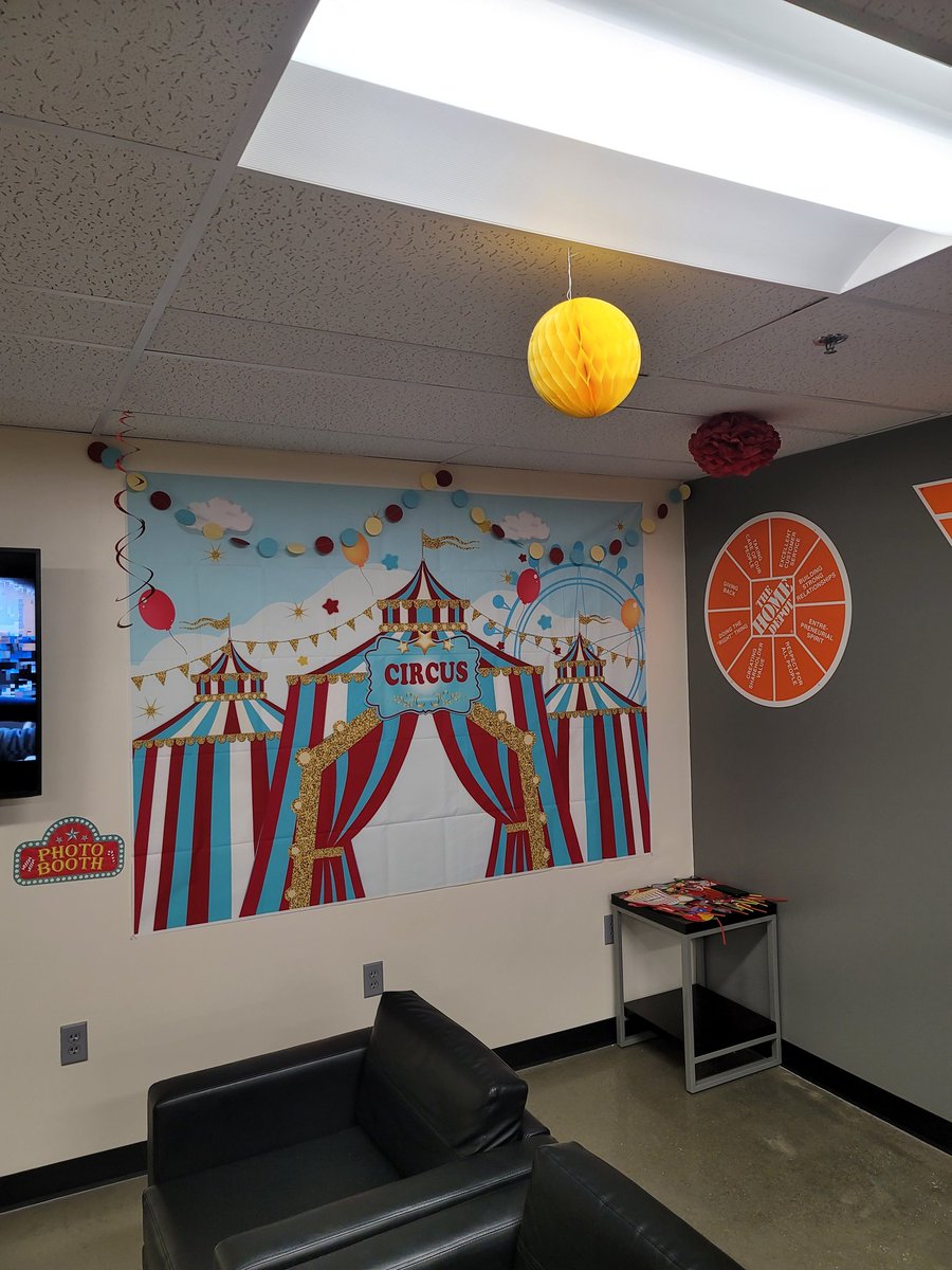 Celebrating our associates with our carnival! Happy success sharing day! <a href="/hdjustjoan/">Joan Morris</a> <a href="/jesse_klingbeil/">Jesse Klingbeil</a> <a href="/MikeLind_HD/">Mike Lind</a> @LemmaTony