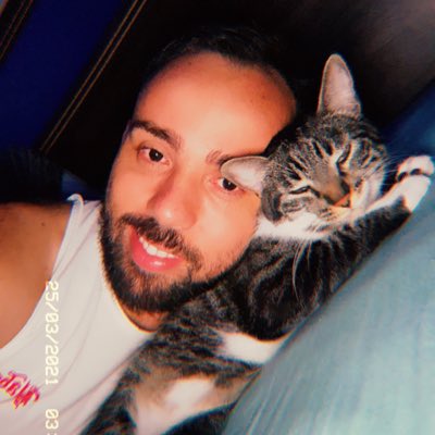 robervaan's tweet photo. #NovaFotoDoPerfil https://t.co/LzXG6nGOzd