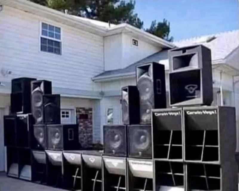 AdnanSamiLive's tweet photo. Your phone is connected to this speaker system... What’s the first song that you’re going to play? https://t.co/oBoBPXntIN