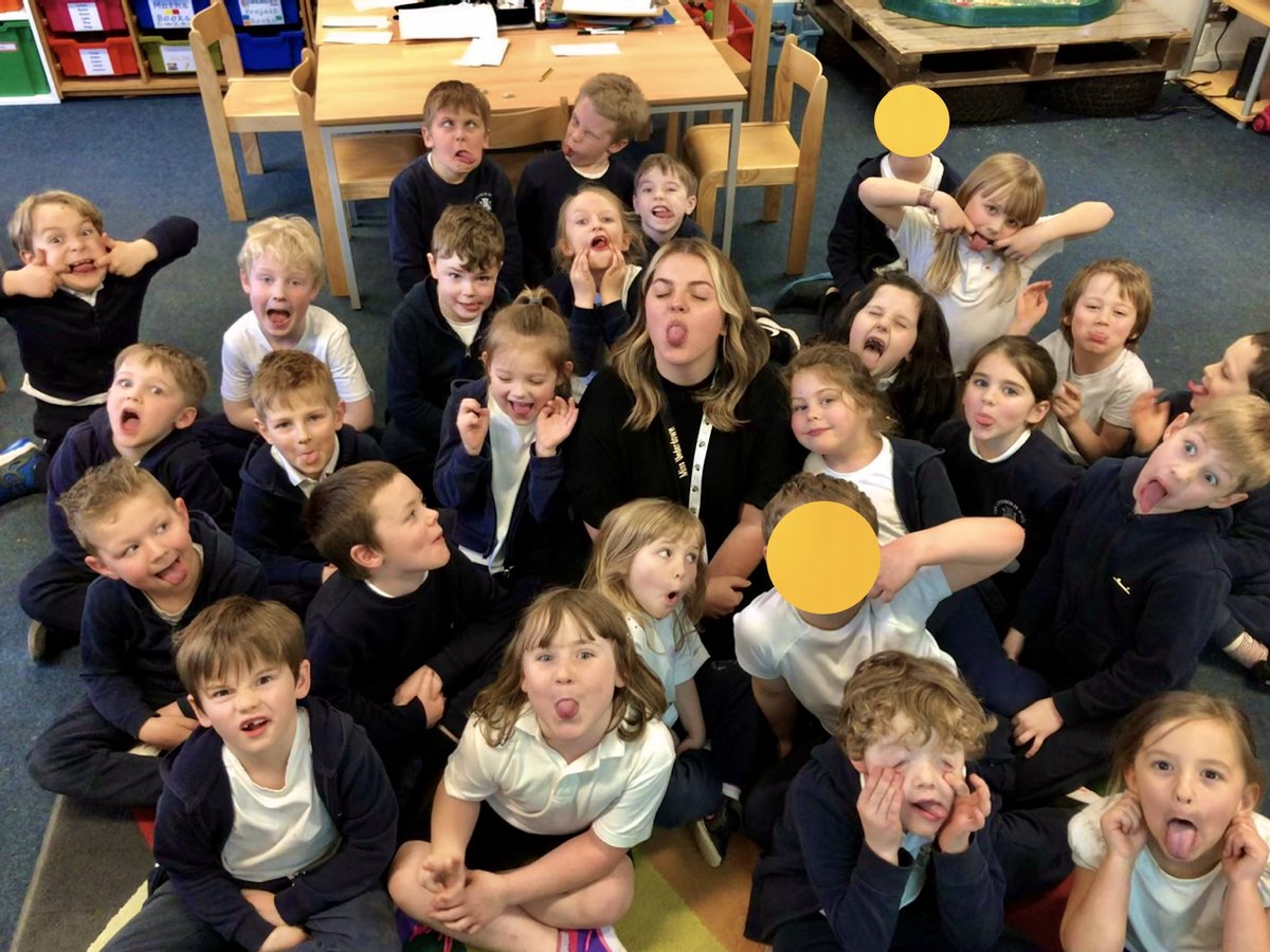 missunderdown's tweet photo. Final day of my year 1 placement! @UskPrimary Elm class thank you so much for having me this year. Every single one of these learners have been kind, funny and have left a lasting imprint on me. Thank you for helping shape me into a real teacher 👩🏼‍🏫 https://t.co/sY1cjfMJ8k