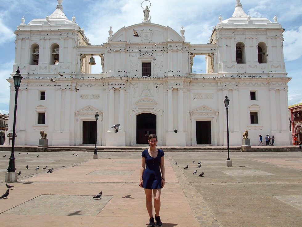 letsknownic's tweet photo. ¿Pensando en viajar sola por Nicaragua? 🎒León puede ser la ciudad perfecta para iniciar 😉👀🏘👩
📍 Catedral de León
📷 In Locamotion
#leoncity #ciudaddeleon #conozcamosnicaragua #nicaragua #visitnicaragua #solotravel #solo #viajando https://t.co/gtiPYX6bJ1
