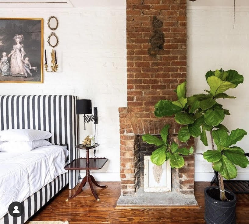 MaureenSDesign's tweet image. FAB FRIDAY FINDS | HEADBOARDS WE LOVE 💕
There is something about a beautiful headboard that elevates a room. It pulls the focus of the room towards the most important piece - your bed! 🤍
#maureenstevensdesign #neworleansinteriordesigner #austininteriordesigner #interiors123