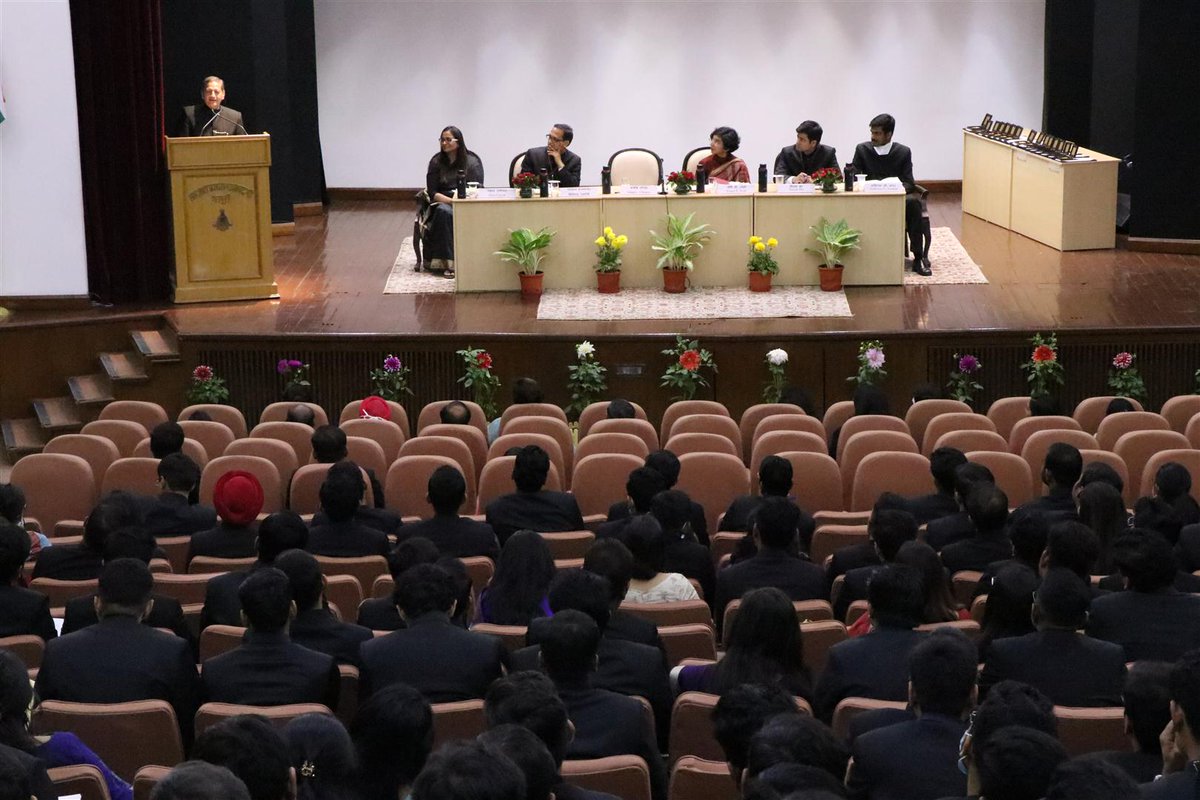 LBSNAA_Official's tweet photo. Valedictory function of the IAS Professional Course Phase 1, organized in the Academy. Dr. Sanjeev Chopra, Director of LBSNAA was the Chief Guest. Sh. Jatin Kishore was awarded Director's Gold Medal for Best Officer Trainee in IAS Professional Course Phase 1. https://t.co/nEhKoOyNzv