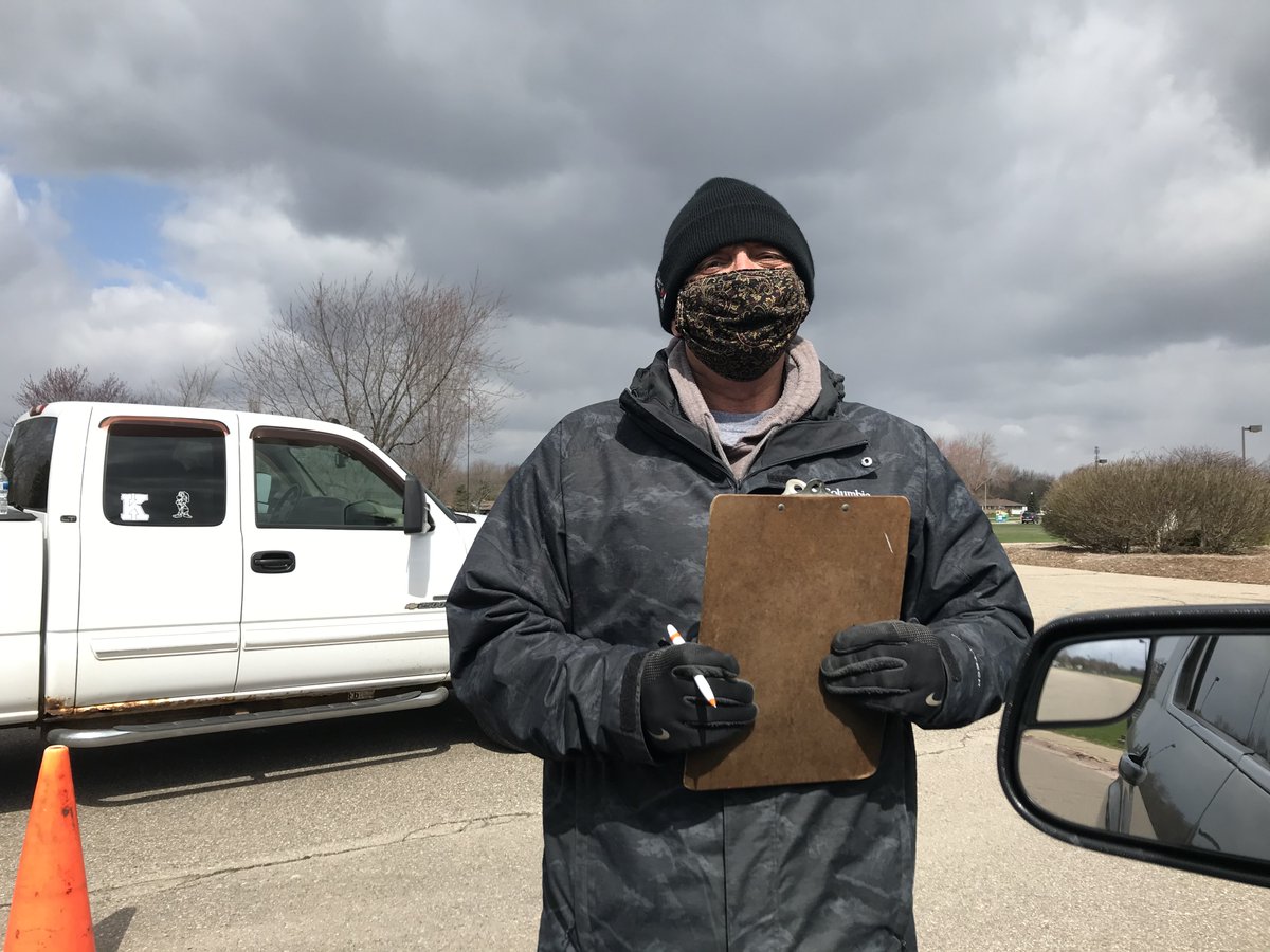 KearsleyCommSch's tweet photo. Kearsley Asst. Superintendent Paul Gaudard called them  “true heroes of the pandemic.” After Gov. Whitmer closed schools on March 12, 2020, Food Service and volunteers, worked to ensure all students had meals, 534,000+ during the pandemic. Read more: https://t.co/ScGo7rgHmj https://t.co/v6EoNiSCSS
