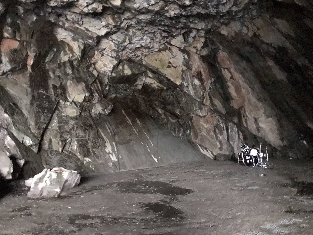Waternook's tweet photo. Well I never expected to see this in a cave 😃 https://t.co/oJd560Fyvu