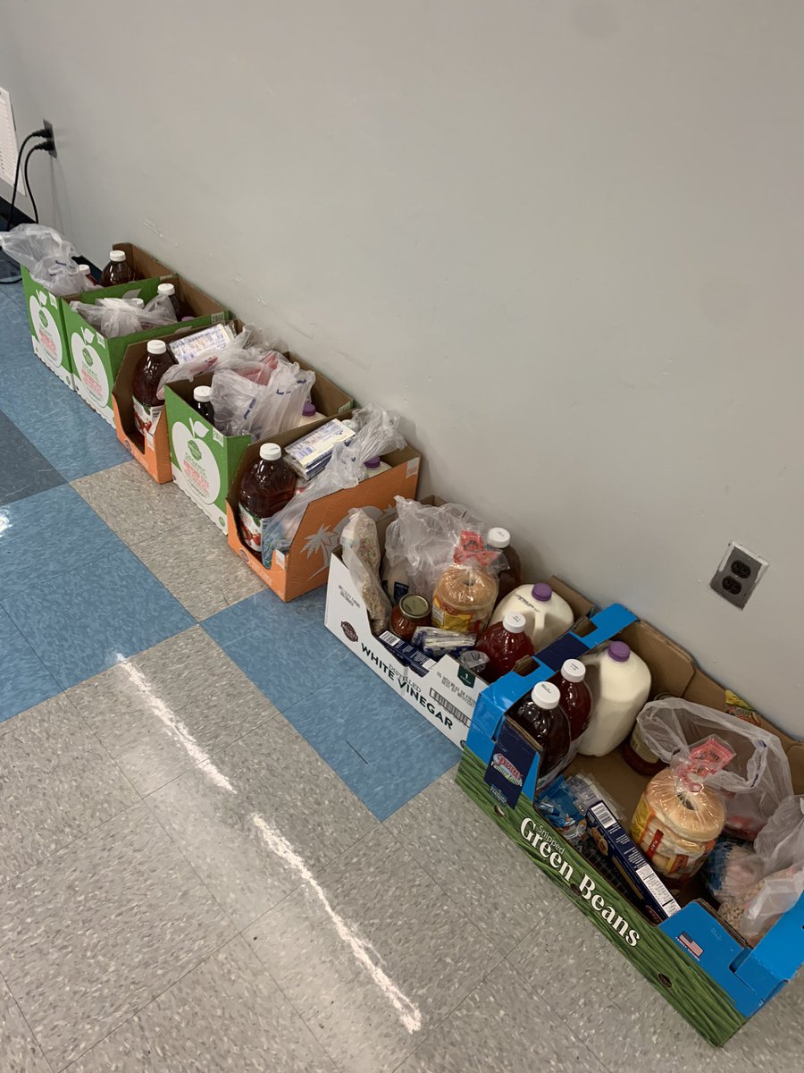 appabx's tweet photo. Yesterday was another successful food pantry event where APPA made 20 deliveries to our families! #appastrong #district8 https://t.co/OKCS5j1SXy