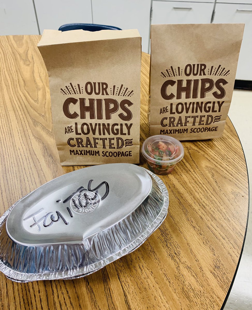 We love being spoiled by our awesome 4th grade parents! They treated us to lunch from Chipotle. Thank you! <a href="/DolvinES/">Dolvin ES</a> <a href="/MrsGWebster/">Hope Webster</a> <a href="/mrsbell2019/">Niesha🦕</a> <a href="/prattastic5/">Ms. Pratt</a> <a href="/dolvinbullard/">Dave Bullard</a> #Dolvingoesdigital