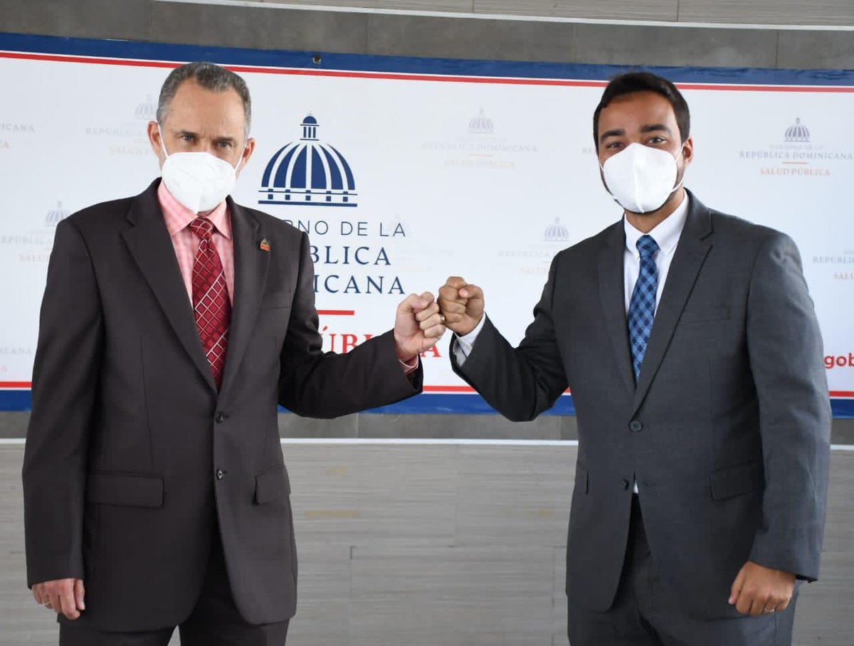 SaludPublicaRD's tweet photo. ▶️ Participaron el Dr. Fernando Ureña, viceministro de DPS/DAS; Dr. Alejandro Uribe, director del Dpto. de Salud Mental; Dr. Ricardo E. Melgen, de Salud de la Población; Julio César de León, de #PREMAT; Dr. Gilberto Fernández, Raira Camejo, y Luis Ottenwander de AstraZeneca. https://t.co/Cy1V847Lo8